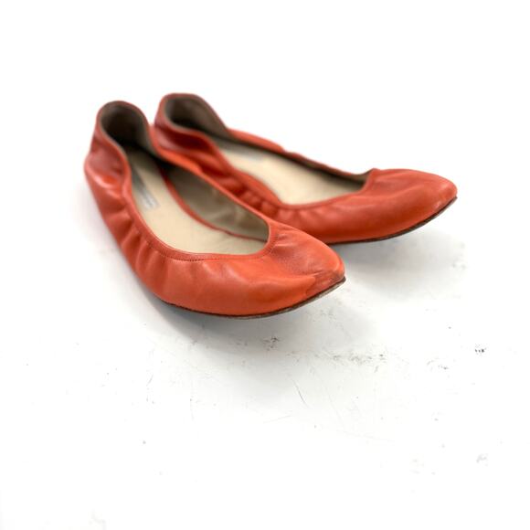 Vera Wang Lavender Lillian Ballet Flats 8 Orange Coral Leather Prep Classic - Picture 2 of 7